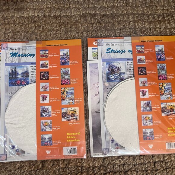 (VC)Vintage. Rare Find. Mrs. Lee's Paper Art Project Packets - Picture 3 of 5